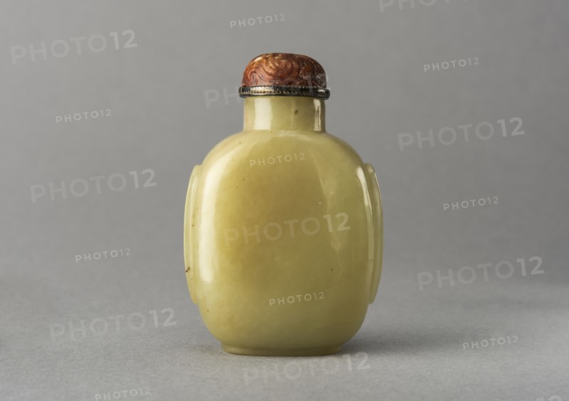 Jade snuff bottle, China, Qing dynasty, 1644-1911. Creator: Unknown.