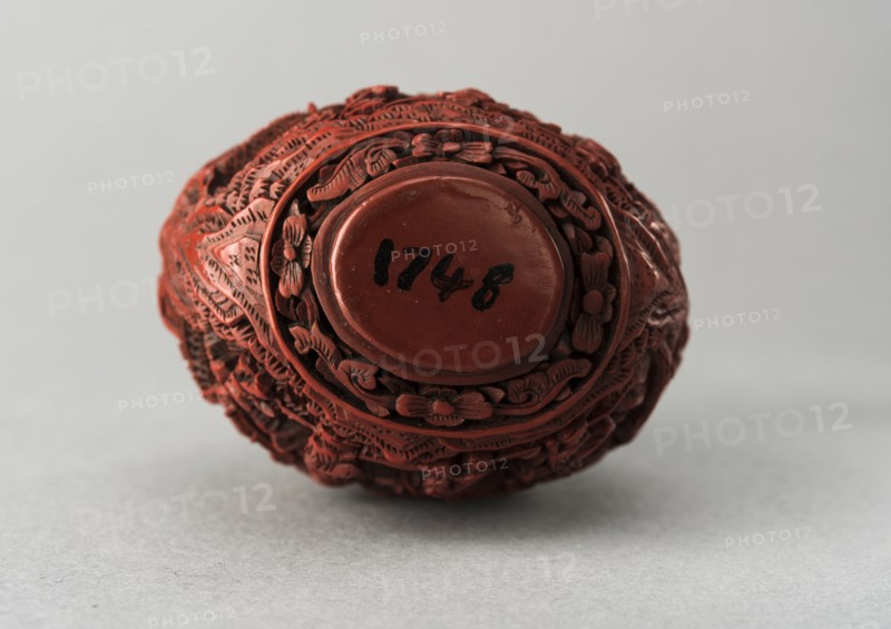 Lacquer snuff bottle, China, Qing dynasty, 1644-1911. Creator: Unknown.