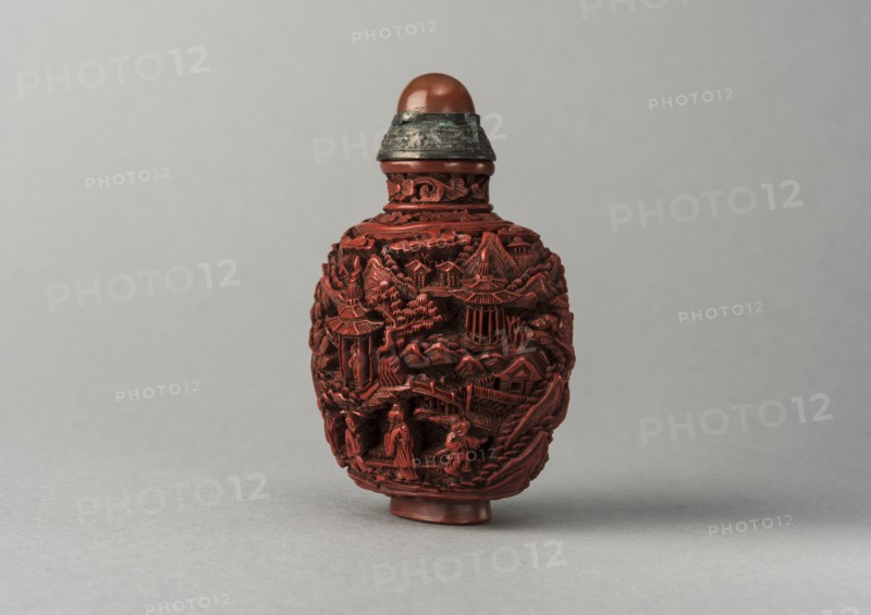 Lacquer snuff bottle, China, Qing dynasty, 1644-1911. Creator: Unknown.