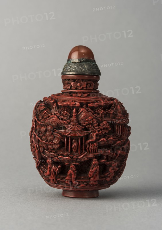 Lacquer snuff bottle, China, Qing dynasty, 1644-1911. Creator: Unknown.