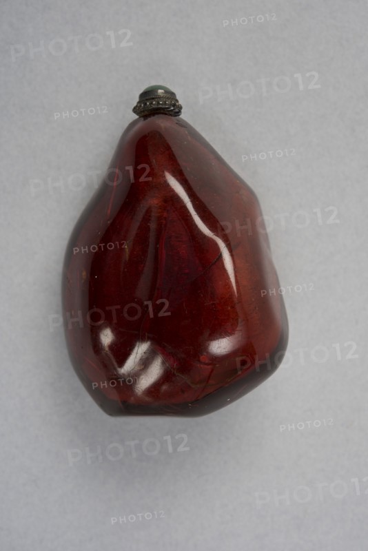 Amber snuff bottle of natural pebble form, China, Qing dynasty, 1644-1911. Creator: Unknown.