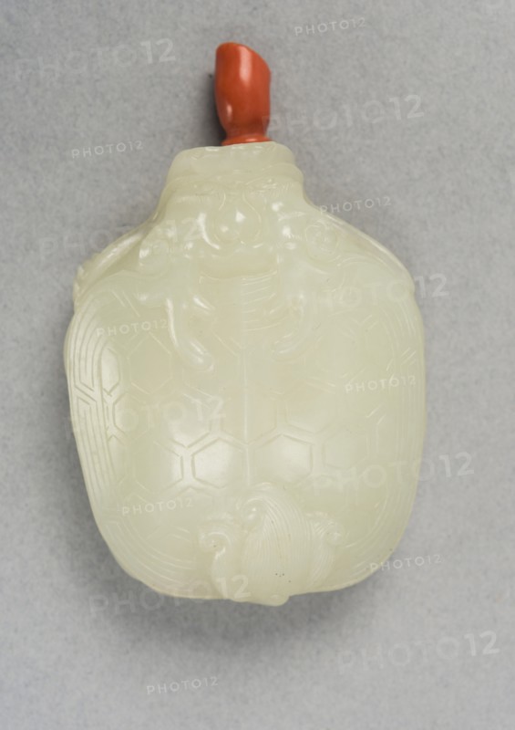 Jade snuff bottle in a turtle form, China, Qing dynasty, 1644-1911. Creator: Unknown.