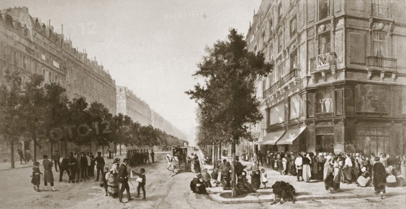 Queue outside a grocer's shop, Siege of Paris, Franco-Prussian war, 1870-1871. Artist: Unknown