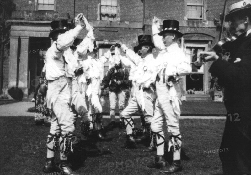 Bidford Morris Dancers, Redditch, Worcestershire, 2 June 1906.  Artist: Cecil Sharp