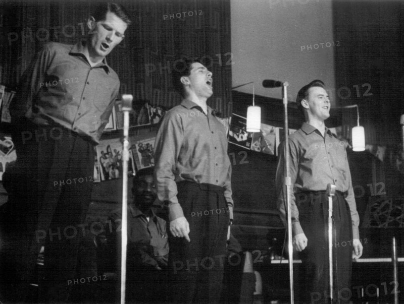 The Spinners, Cecil Sharp House, London, c1960s. Artist: Eddis Thomas