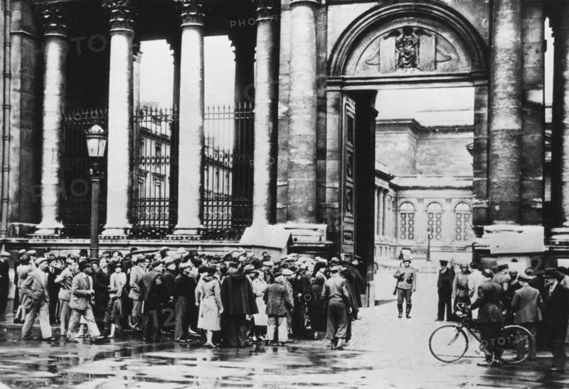 Queue outside the Bureau of Information for civilians in the Chamber of Deputies, Paris, July 1940. Artist: Unknown