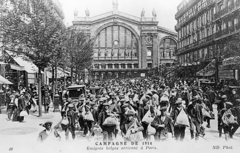 Belgians arriving in Paris, 1914. Artist: Unknown