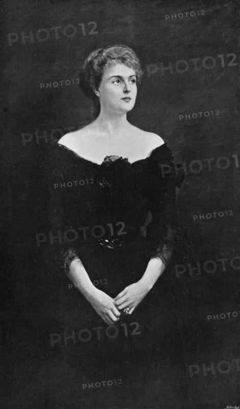 'Mrs Errol Guy Turner', 1903.Artist: Hubert von Herkomer