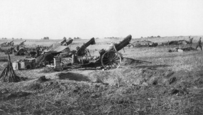 American 155th artillery battery, south of Soissons, France, 18 July 1918. Artist: Unknown