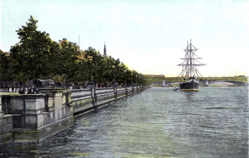 Thames Embankment, London, 20th Century. Artist: Unknown