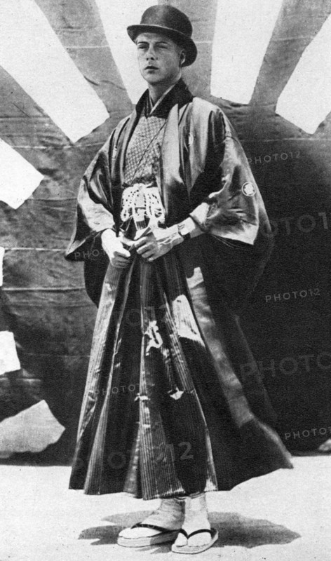 The Prince of Wales in Japanese costume, Japan, 1922. Artist: Unknown