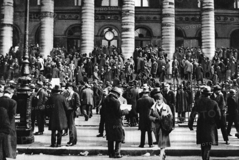 Bargaining outside the Stock Exchange, Paris, 1931.Artist: Ernest Flammarion