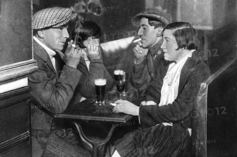 A foursome in a bal-musette, Paris, 1931. Artist: Ernest Flammarion