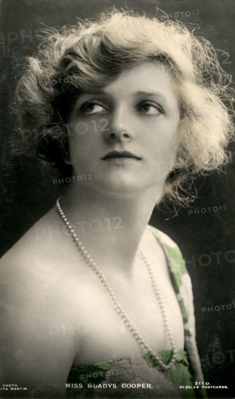 Gladys Cooper (1888-1971), English actress, early 20th century.Artist: J Beagles & Co