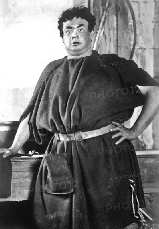 Oscar Asche (1871-1936), Australian actor, writer and director, 1906.Artist: Ellis & Walery