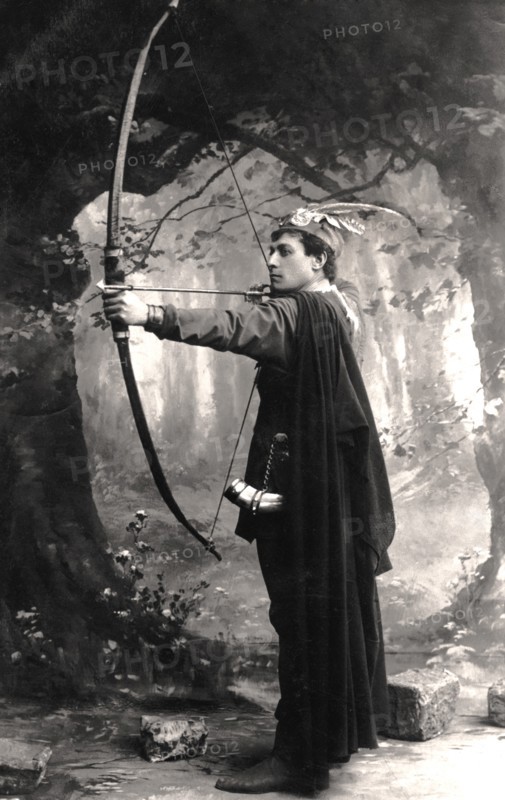 Lewis Waller (1860-1915), English actor, 1907.Artist: Foulsham and Banfield