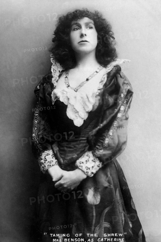 Gertude Constance Cockburn, English actress, early 20th century.Artist: J Caswall Smith