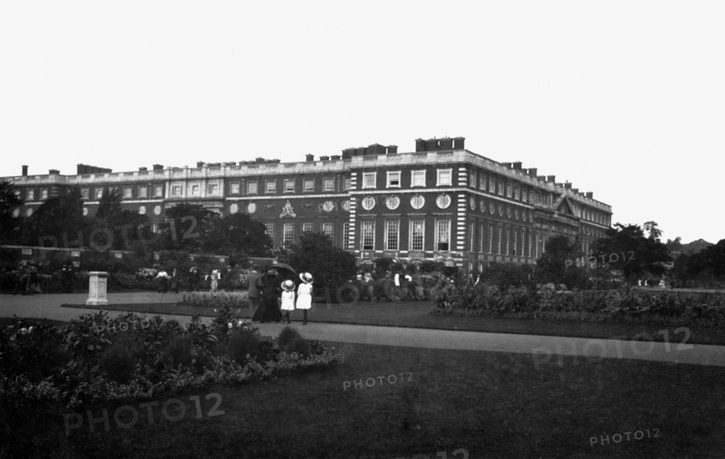 The Palace, Hampton Court, 20th Century. Artist: Unknown