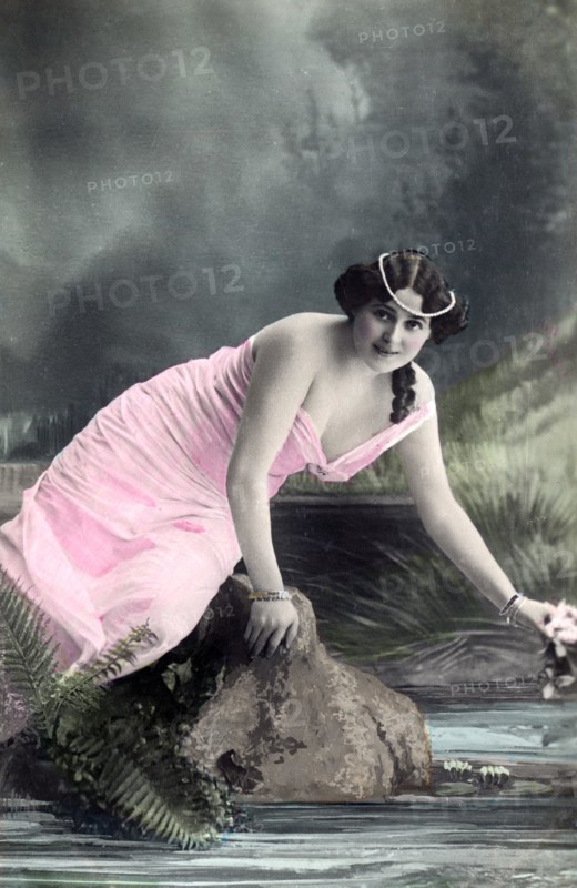 Liane de Vries, opera singer, early 20th century. Artist: Unknown