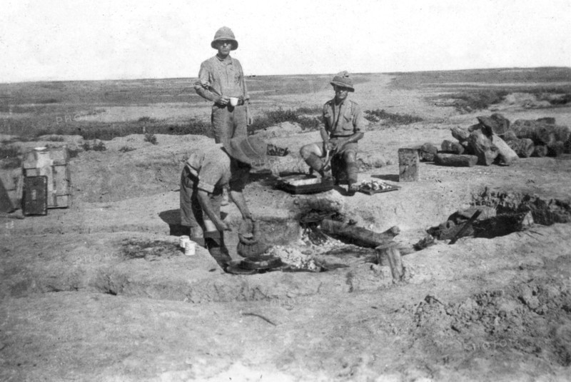 British army C company cooking, Mesopotamia, WWI, 1918. Artist: Unknown