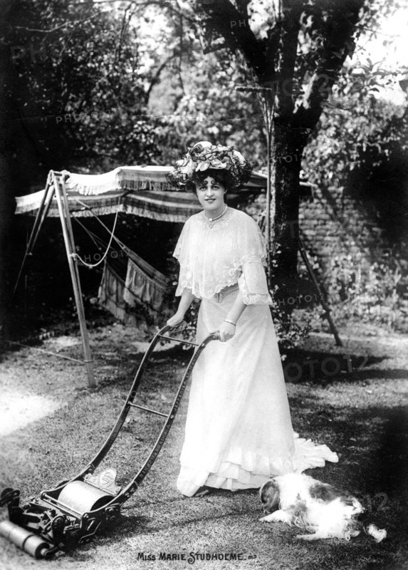 Marie Studholme (1875-1930), English actress, 1900s. Artist: Unknown