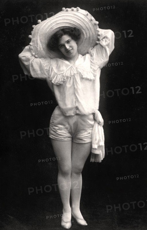 Rosie Begarnie, British actress, 1906. Artist: Unknown