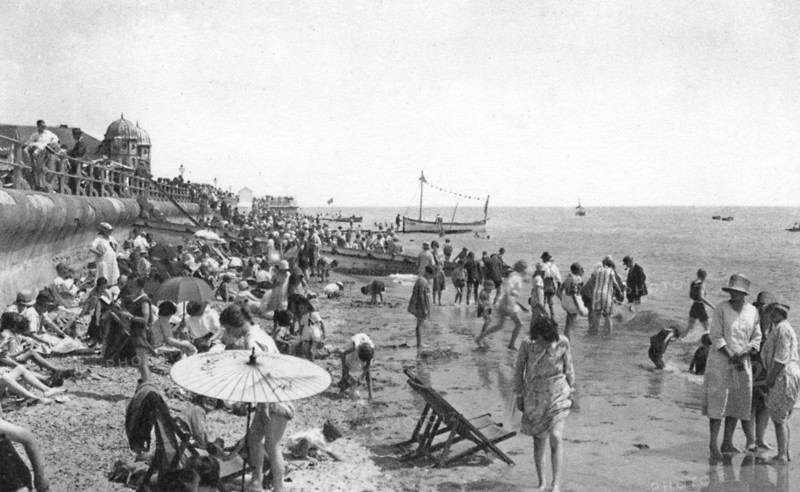 Holidaymakers on Bognor Regis seafront, West Sussex, c1900s-1920s. Artist: Unknown