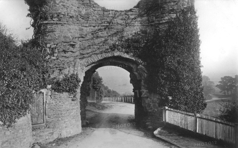 Strand Gate, Winchelsea, East Sussex, c1900s-c1920s.Artist: AH Homeward