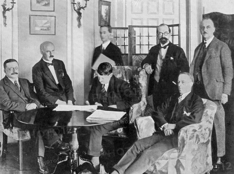 The treaty makers, 6 December 1921. Artist: Unknown