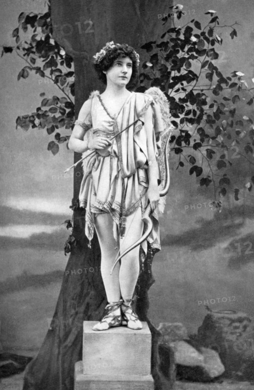 Unity Moore (1894-1981), Irish actress, 1911-1912.Artist: Alfred Ellis & Walery