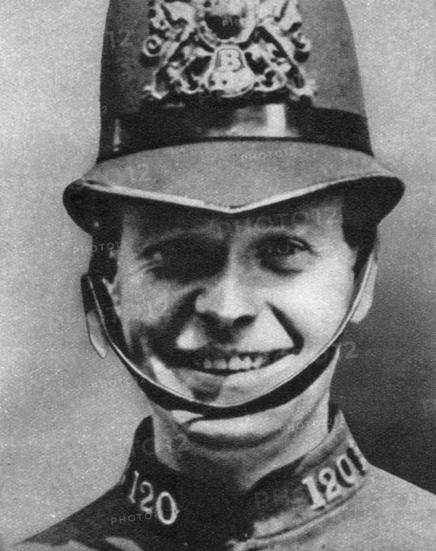 A policeman, London, 1926-1927. Artist: Unknown
