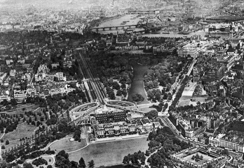 Aerial view of Buckingham Palace, London, 1926-1927. Artist: Unknown