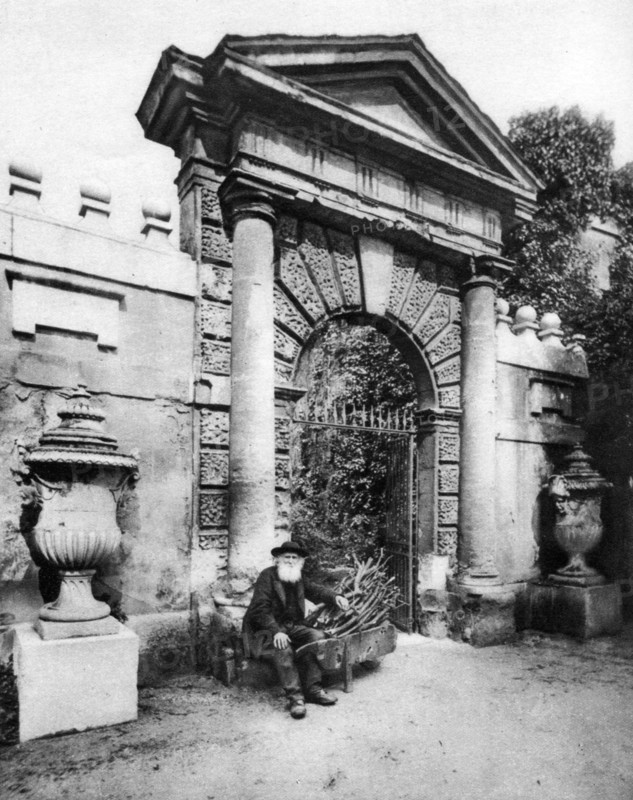 Inigo Jones gateway, Chiswick House, London, 1926-1927.Artist: King