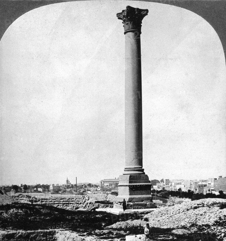 'Pompey's Pillar, the sailor's landmark, and modern Alexandria, Egypt', 1905.Artist: Underwood & Underwood