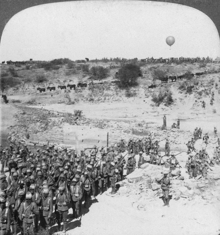 Lord Roberts' infantry crossing the Zand river, South Africa, c1900s.Artist: Underwood & Underwood