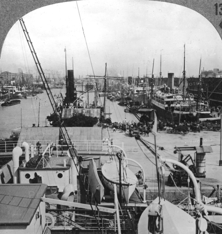 Buenos Aires docks, Argentina, c1900s. Artist: Unknown