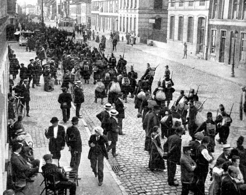 A Belgian regiment retreats to Antwerp, First World War, 1914. Artist: Unknown