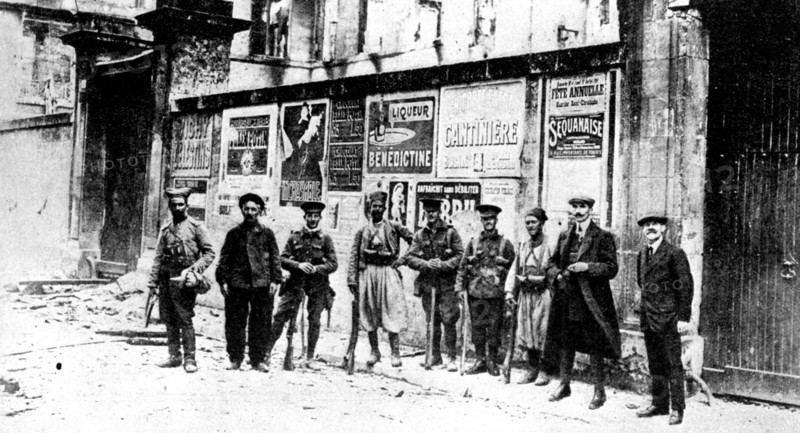 African chasseur, two Turcos and three British soldiers, Soissons, France, First World War, 1914. Artist: Unknown