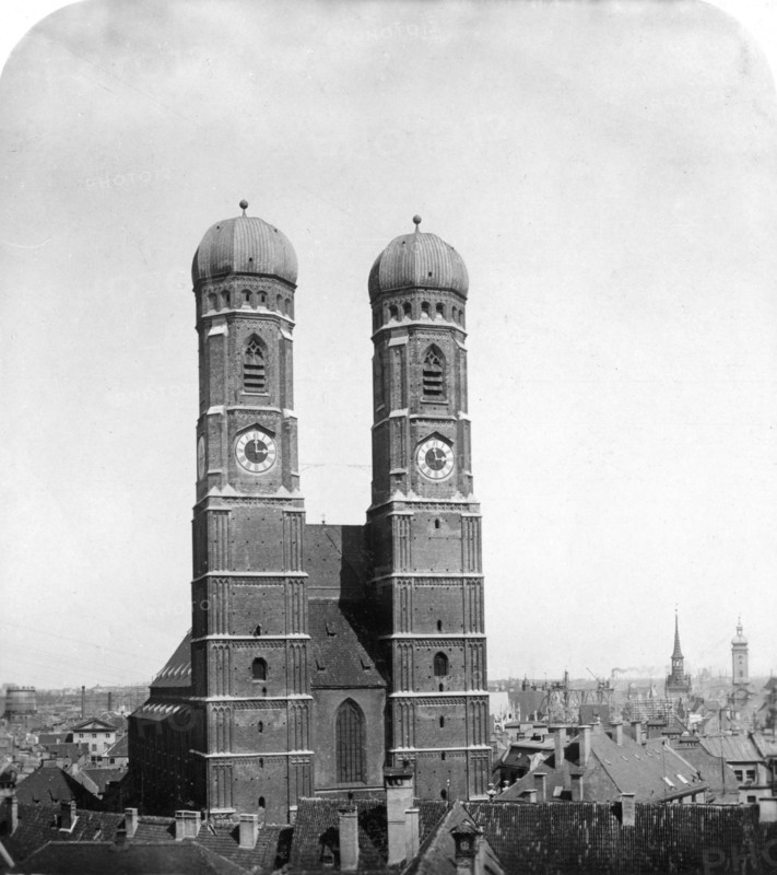 The Frauenkirche, Munich, Germany, c1900.Artist: Wurthle & Sons