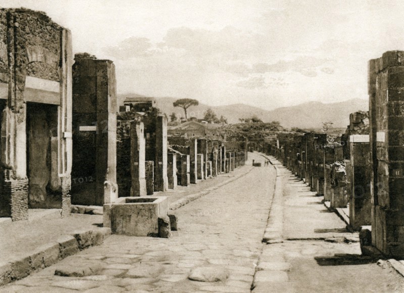 Strada dell' Abbondanza, Pompeii, Italy, c1900s. Creator: Unknown.