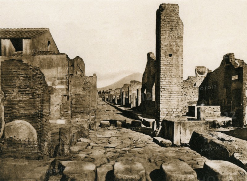 Strada Stabiana, Pompeii, Italy, c1900s. Creator: Unknown.