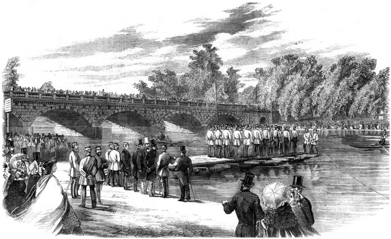 Experiments with Captain Fowke's pontoon bridge on the Serpentine, Hyde Park, London, 1860. Artist: Unknown