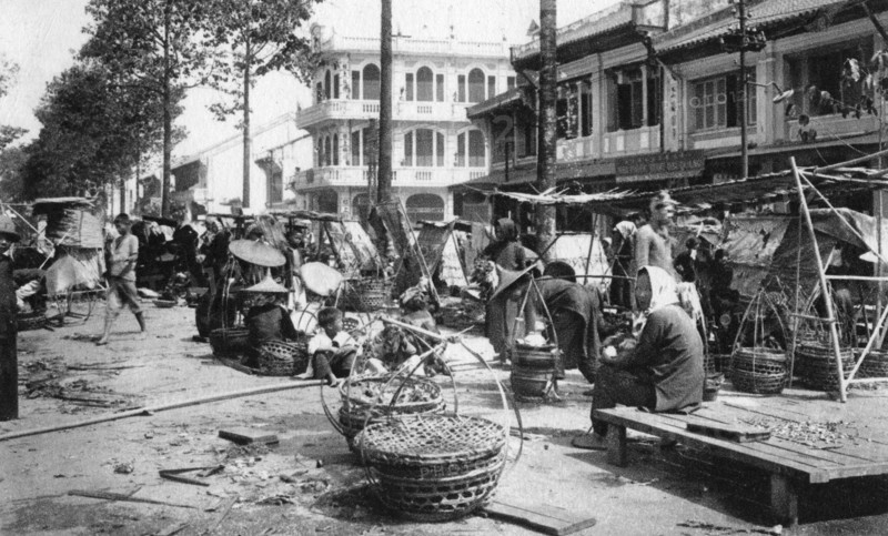 Market, Cholon, Saigon, Vietnam, 20th century(?). Artist: Unknown