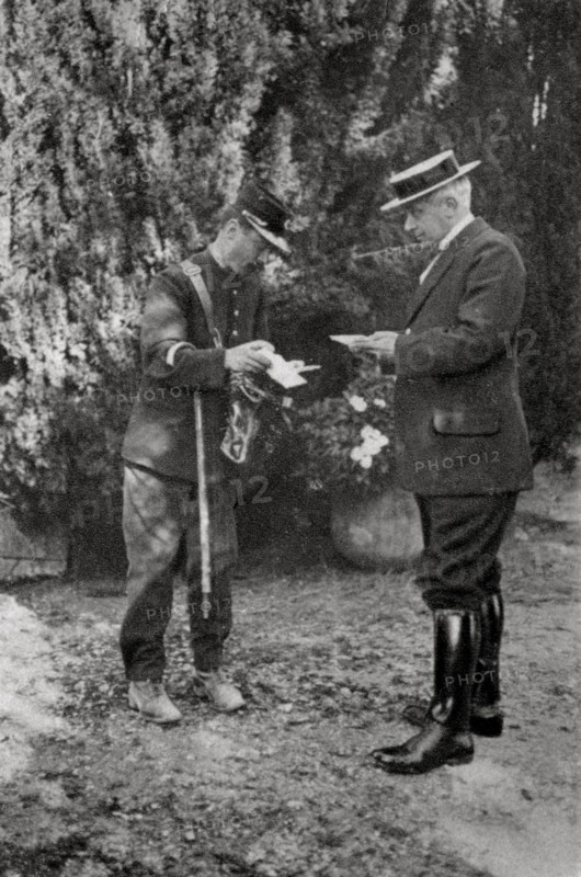 Maurice Maeterlinck, Belgian playwright, poet and essayist, 1915. Artist: Unknown
