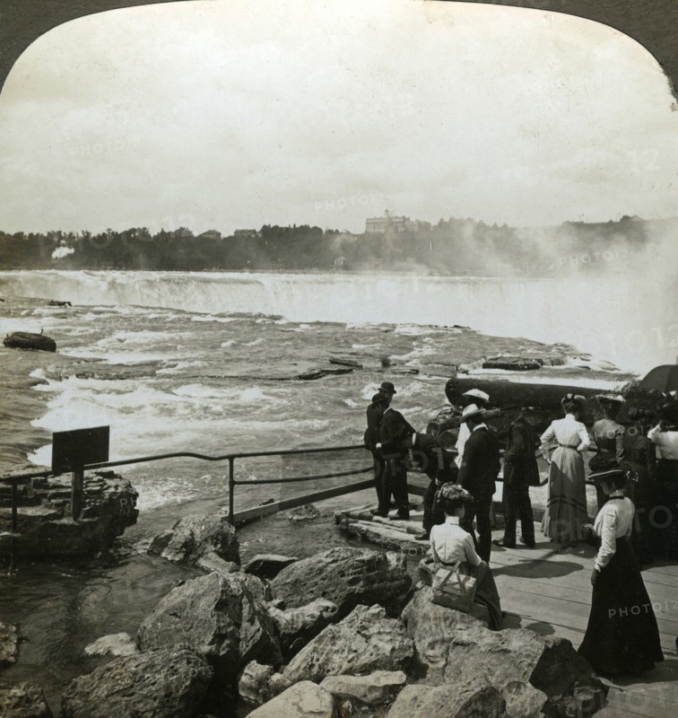 Terrapin Point, Goat Island, Niagara Falls, USA.Artist: HC White