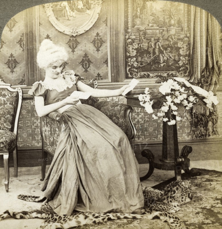 'The Colonial Maiden's Dilemma, Two Proposals, Which Will be Accepted'.Artist: Underwood & Underwood