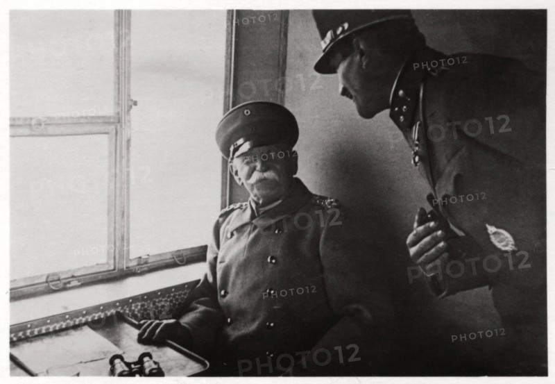 Count Zeppelin and Captain Macher on board Zeppelin L30, 1916 (1933). Artist: Unknown