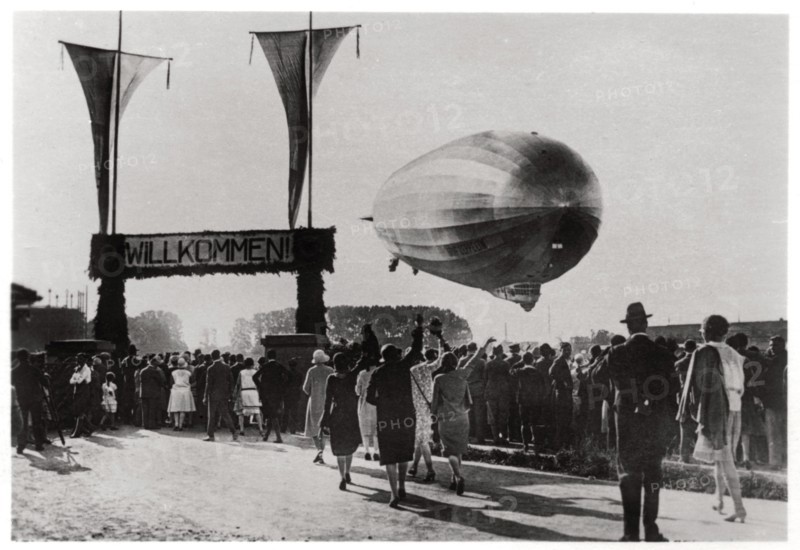 Zeppelin LZ 127 'Graf Zeppelin' landing at Friedrichshafen, Germany, 1933. Artist: Unknown