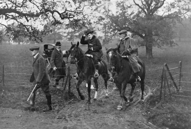 Kings Edward VII of the United Kingdom and Manuel II of Portugal hunting, 1909. Artist: Unknown