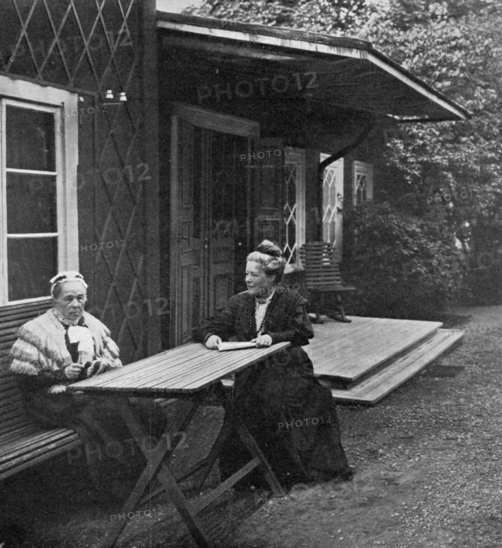 Swedish author Selma Lagerlöf and her mother, Louise, 1909. Artist: Unknown